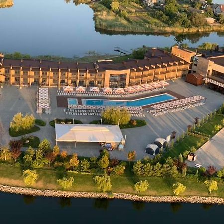 Ostrov River Club Novoselovka  Exterior photo